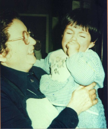 Hna Yolanda con Mayito.